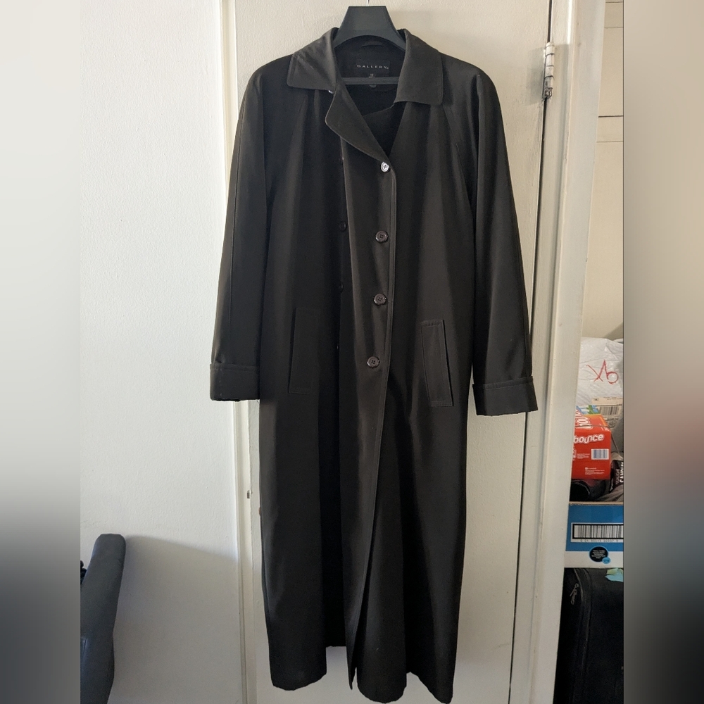 Gallery Long Raincoat in Brown